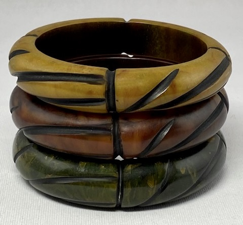 BB282 overdyed line carved bamboo bangles